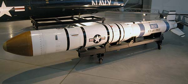 Авиационная противоспутниковая ракета ASM-135 ASAT (США)