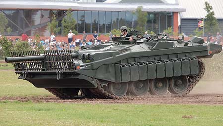 Безбашенный танк Strv 103A (Швеция)