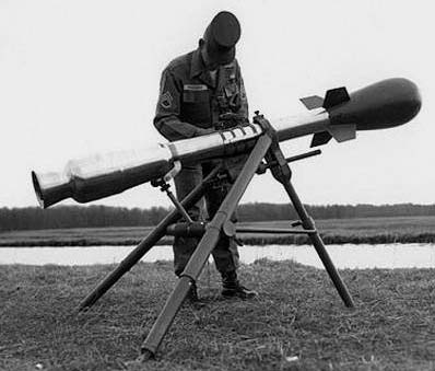 Безоткатная система с ядерными боеприпасами «Davy Crockett» (США)
