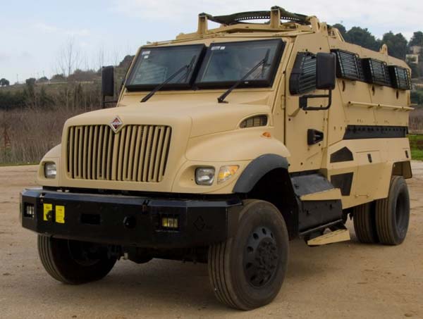 Бронеавтомобиль Navistar MaxxPro (США)