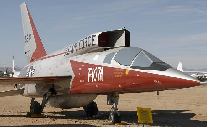 Экспериментальный истребитель F-107А «Ultra Sabre» (США)