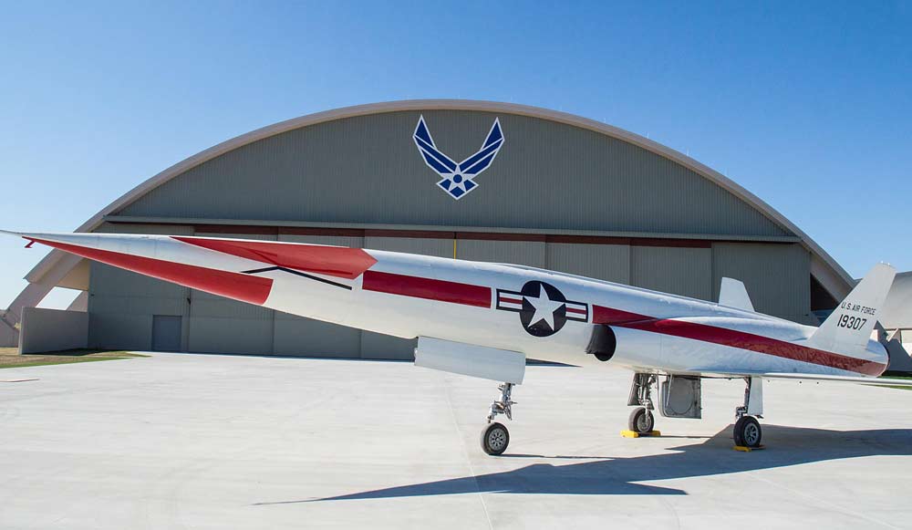 Экспериментальный самолет North American X-10 (RTV-A-5) (США)