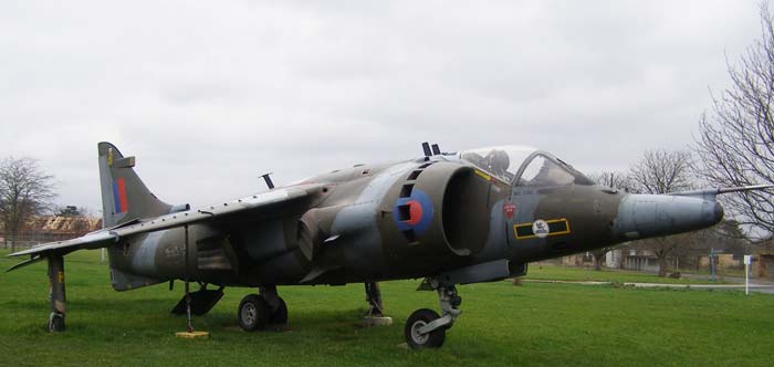 Истребитель-бомбардировщик Harrier GR.3 (Великобритания)
