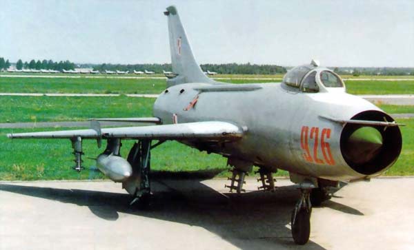 Истребитель-бомбардировщик Су-7БМ (СССР)