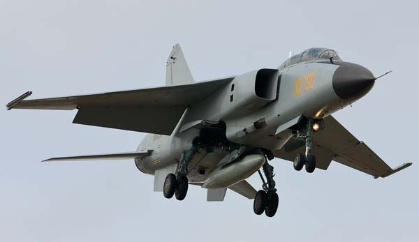 Истребитель-бомбардировщик XAC JH-7 / JianHong-7 / FB-7 (Китай)