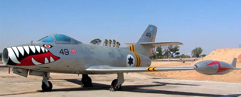 Многоцелевой истребитель MD.450 Ouragan (Франция)