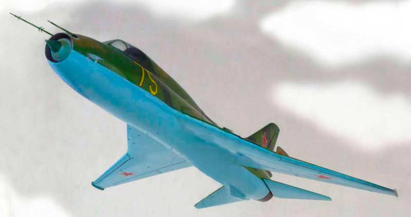 Опытный истребитель-бомбардировщик Су-17М5 (СССР)
