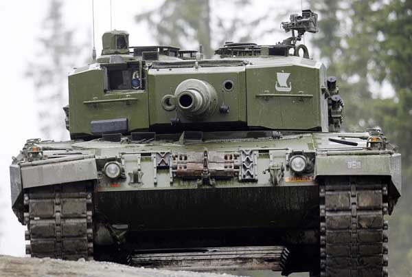 Опытный танк «Leopard 2AV»