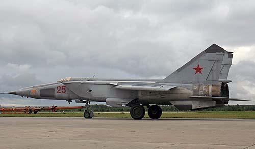 Самолет-разведчик МиГ-25Р (СССР)