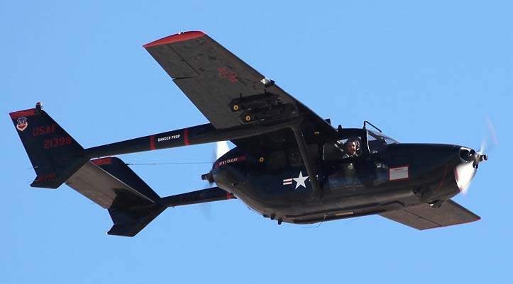 Самолёт целеуказания O-2 «Skymaster» (США)