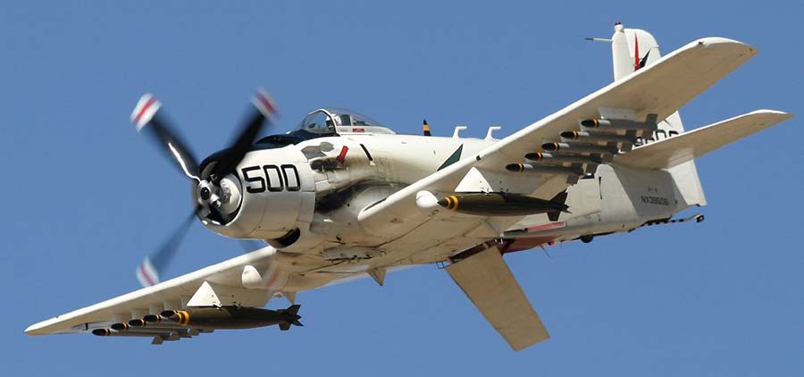 Штурмовик AD-6 Skyraider (США)