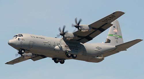 Средний военно-транспортный самолет C-130A Hercules (США)