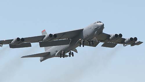 Стратегический бомбардировщик B-52 Stratofortress (США)