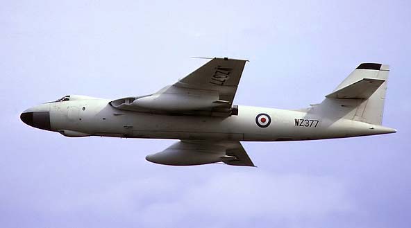 Стратегический бомбардировщик Vickers Valiant (Великобритания)