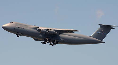 Тяжелый военно-транспортный самолет C-5A Galaxy (США)