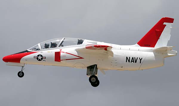 Учебно-боевой самолет SIAI-Marchetti S.211 (Италия)