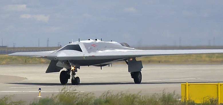 Ударно-разведывательный беспилотный комплекс С-70 «Охотник» (Россия)